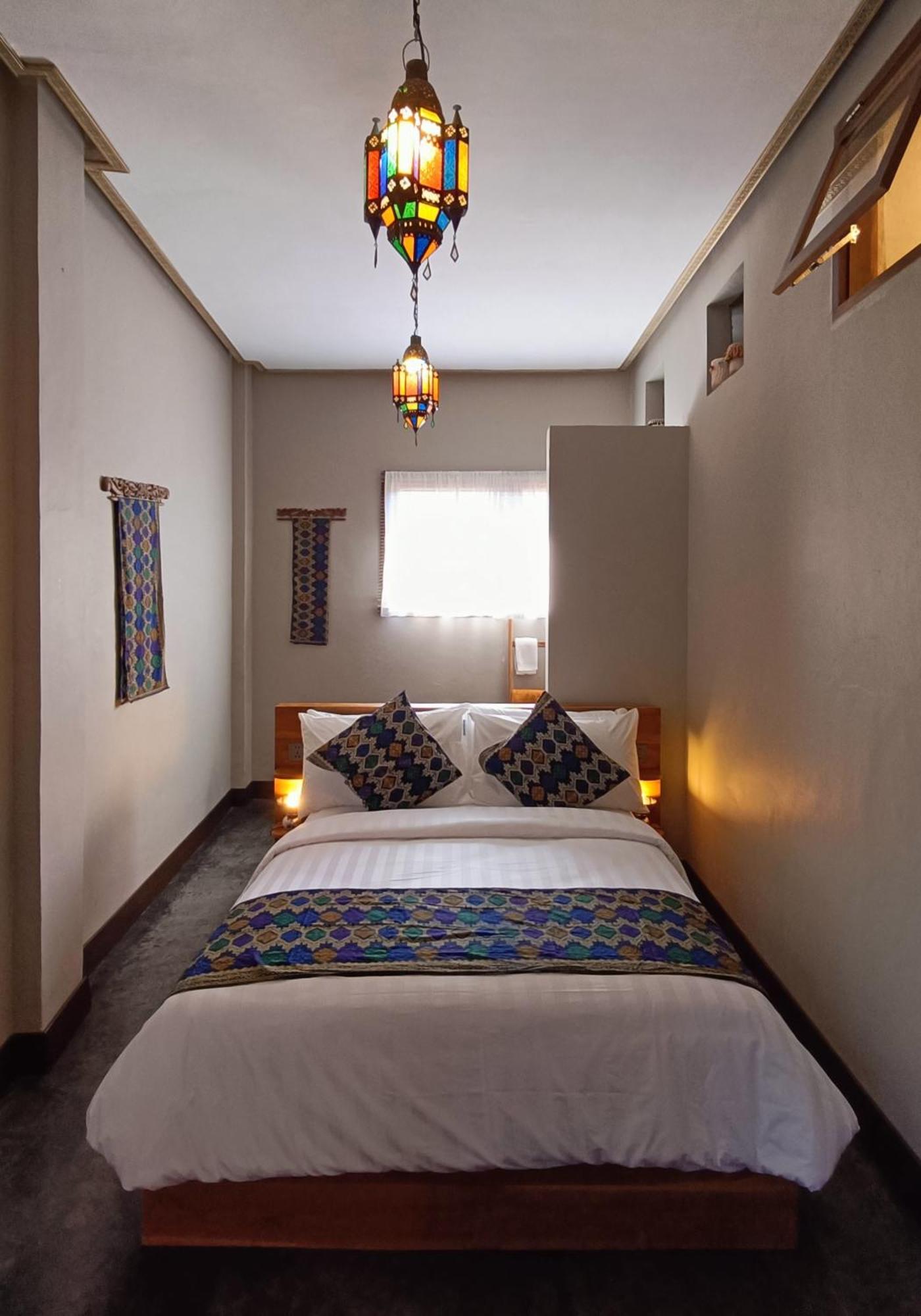 Отель Dalai Tropical Kuta  Экстерьер фото