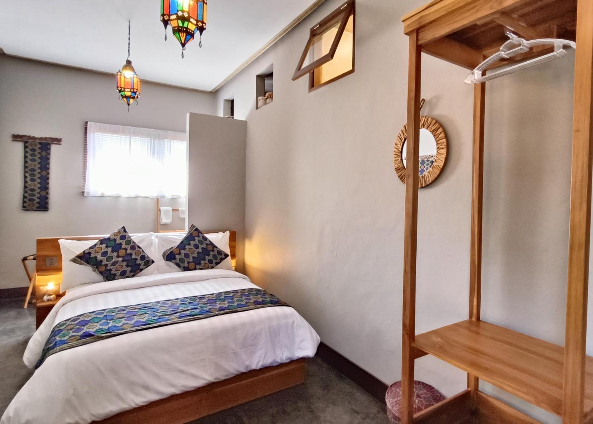Отель Dalai Tropical Kuta  Экстерьер фото