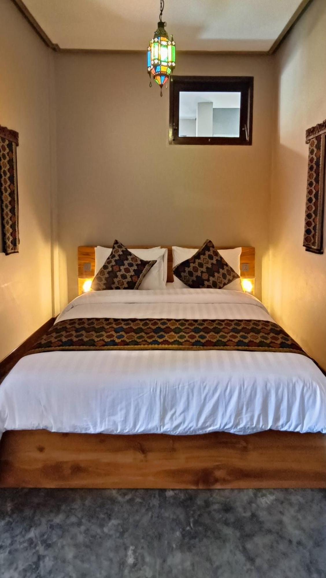 Отель Dalai Tropical Kuta  Экстерьер фото